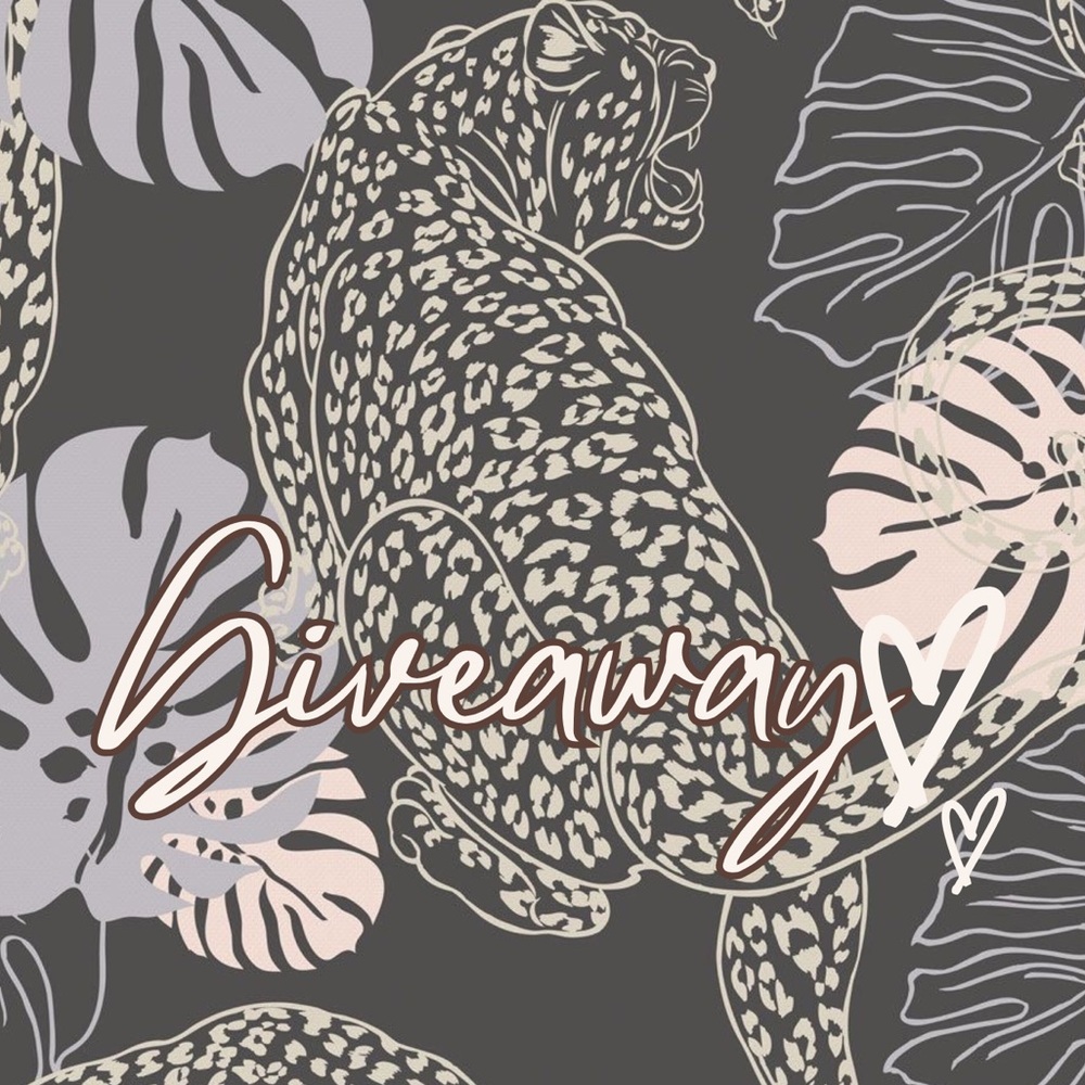 GIVEAWAY + 🆓 SHIPPING ✨🤍